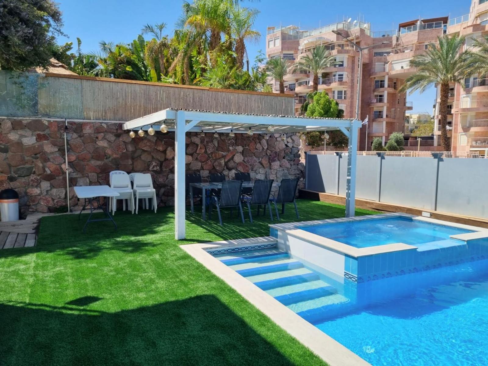 Villa With Heated Pool And Jacuzzi Sea View 300M Front Of The Beach Eilat Exterior photo